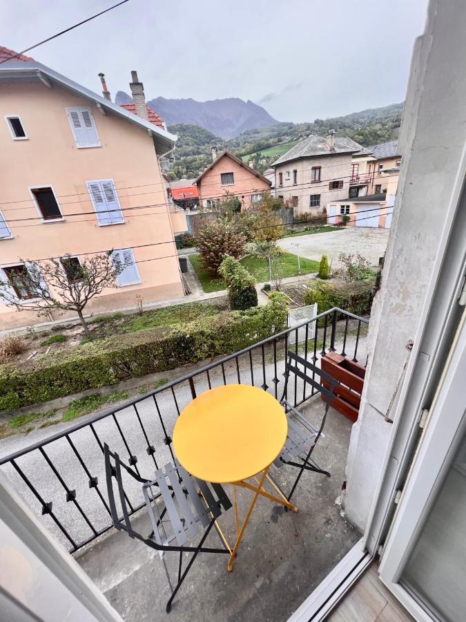 Delille Pere Et Fils Lägenhet Albertville Exteriör bild